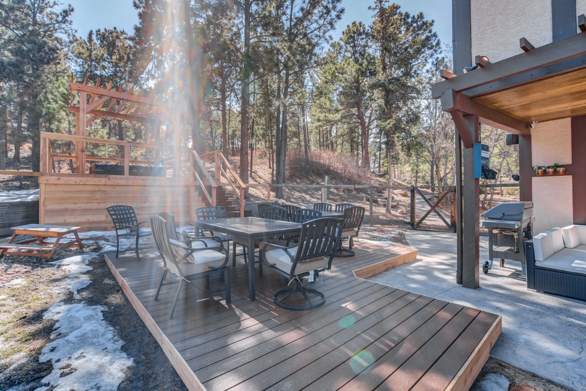 How To Take Photos For Your Colorado Springs Airbnb - Hoste